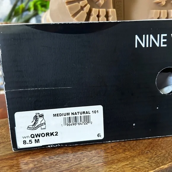 Nine West Qwork2 Women's Lug Sole Boots Natural Size 8.5 - Picture 11 of 13